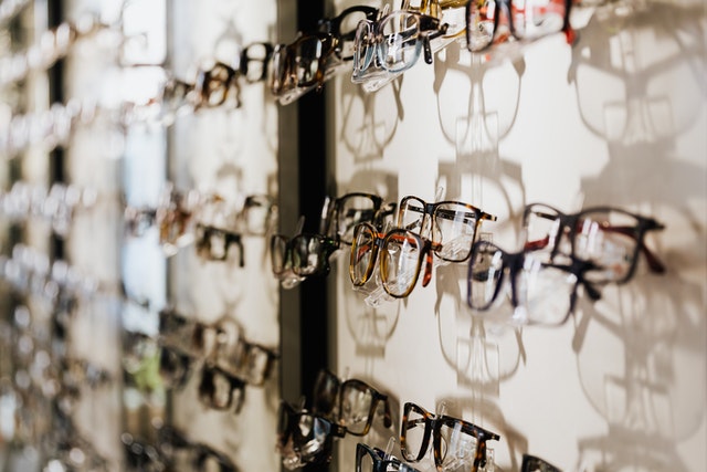 Dlaczego warto zainwestować w sportowe okulary korekcyjne?